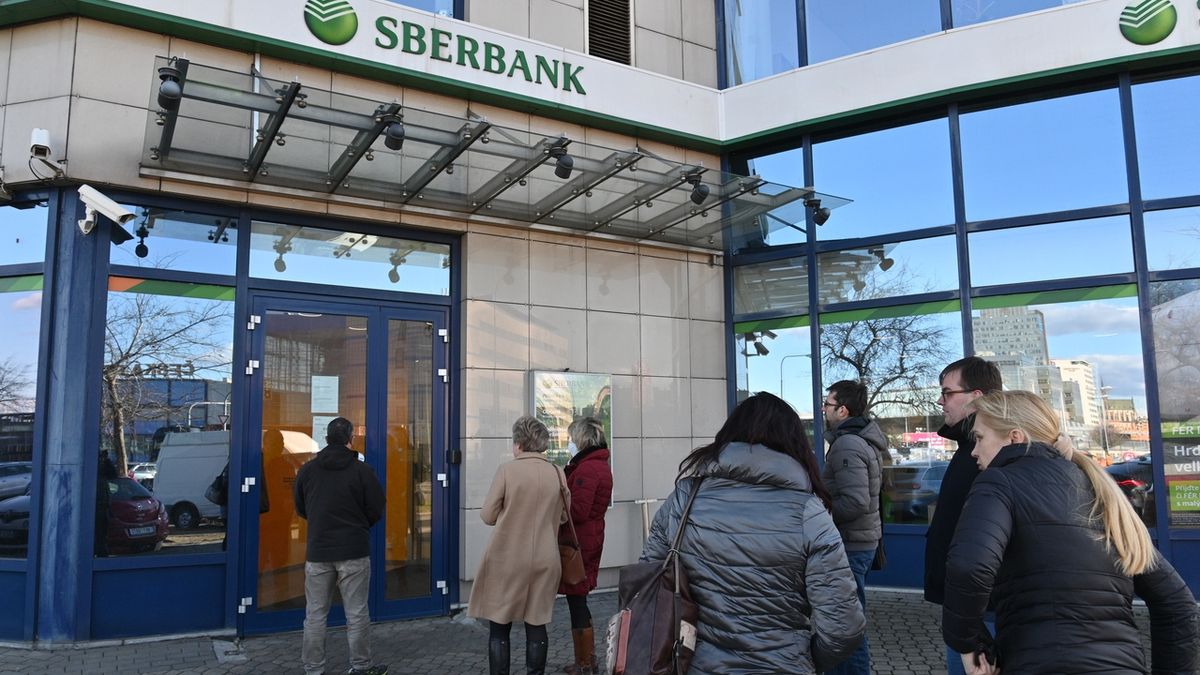 Sberbank Europe padne, varuje Evropská centrální banka